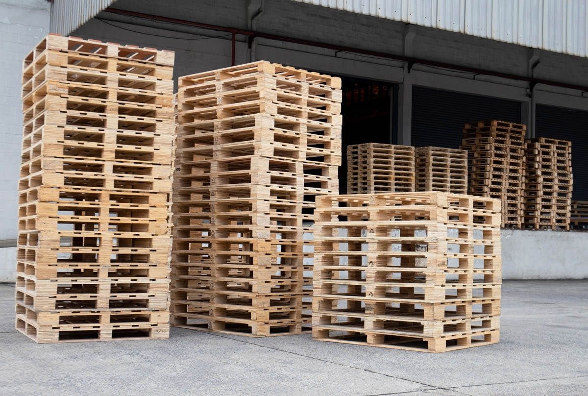 Stack,Wooden,Pallets,For,Industrial,And,Transport,Supply,Chain